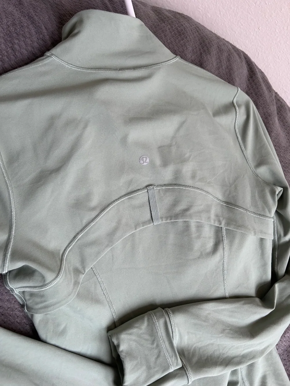 Lululemon Define Jacket Nulu & WUNDER TRAIN leggings